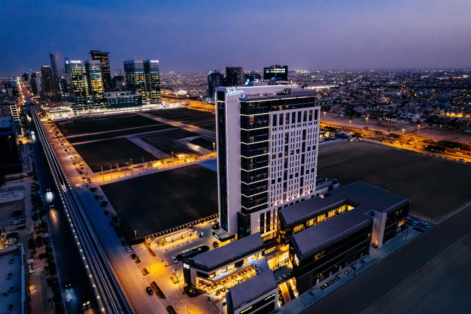 Radisson Hotel & Residence Riyadh Olaya Esterno foto