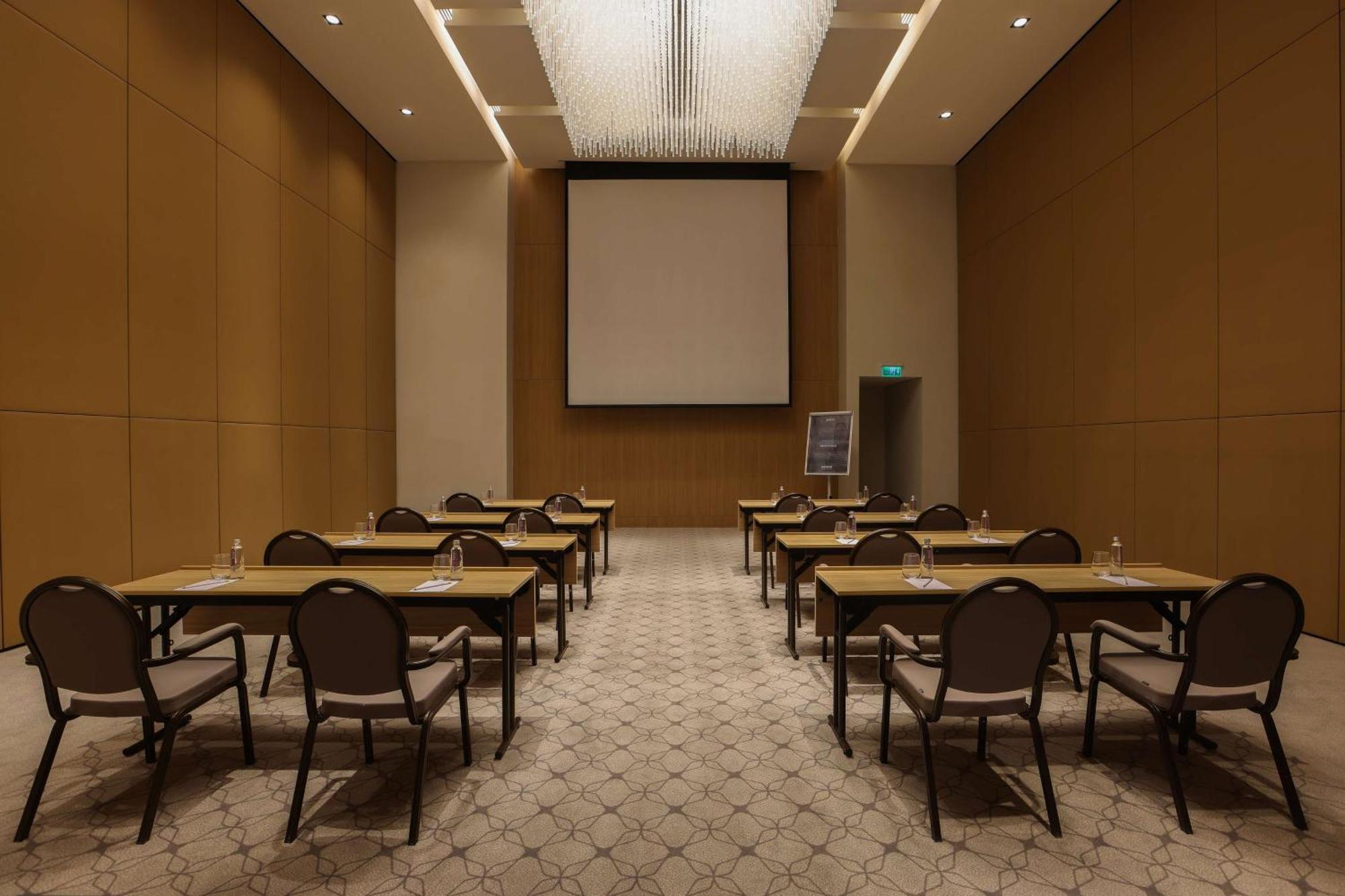 Radisson Hotel & Residence Riyadh Olaya Esterno foto