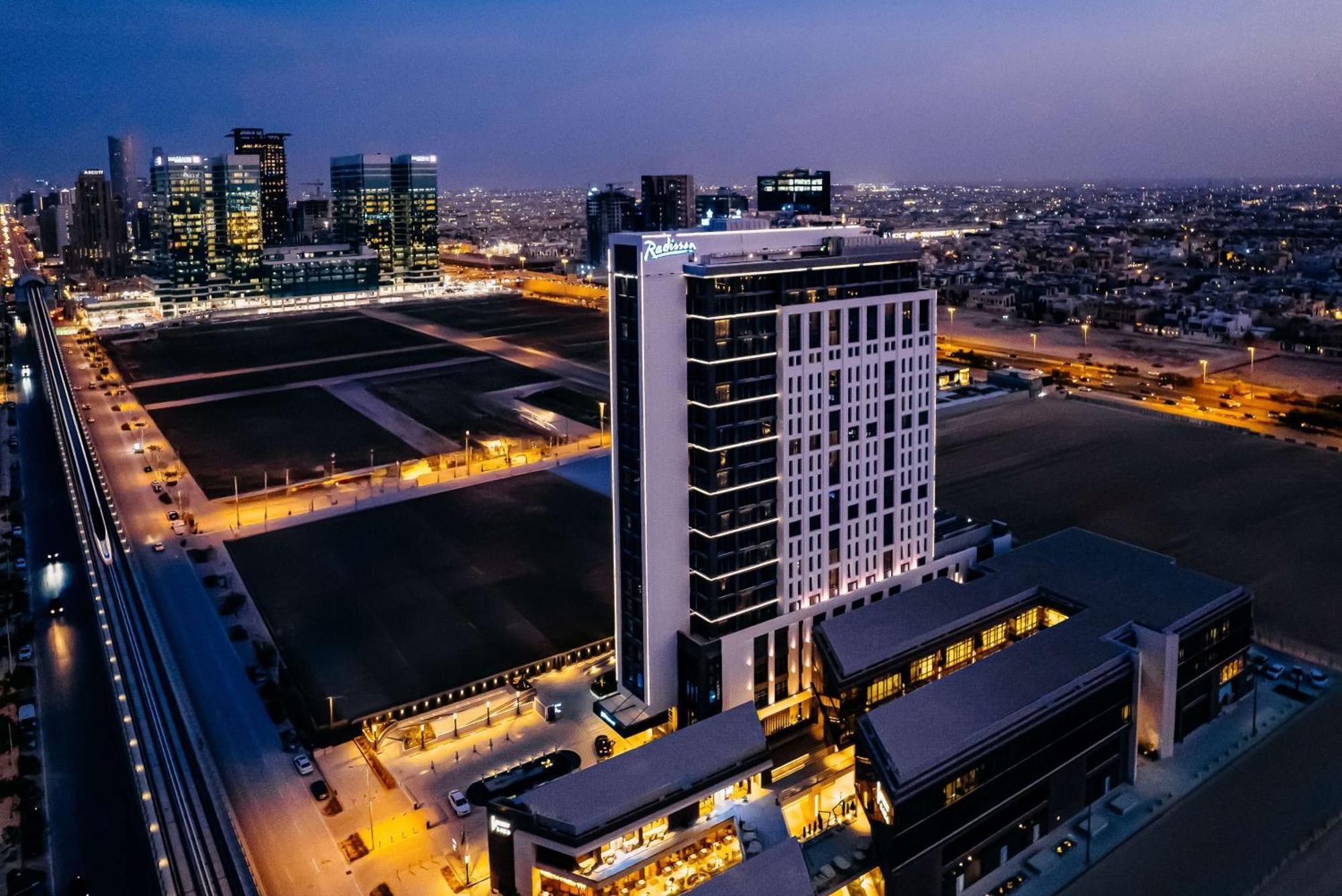 Radisson Hotel & Residence Riyadh Olaya Esterno foto
